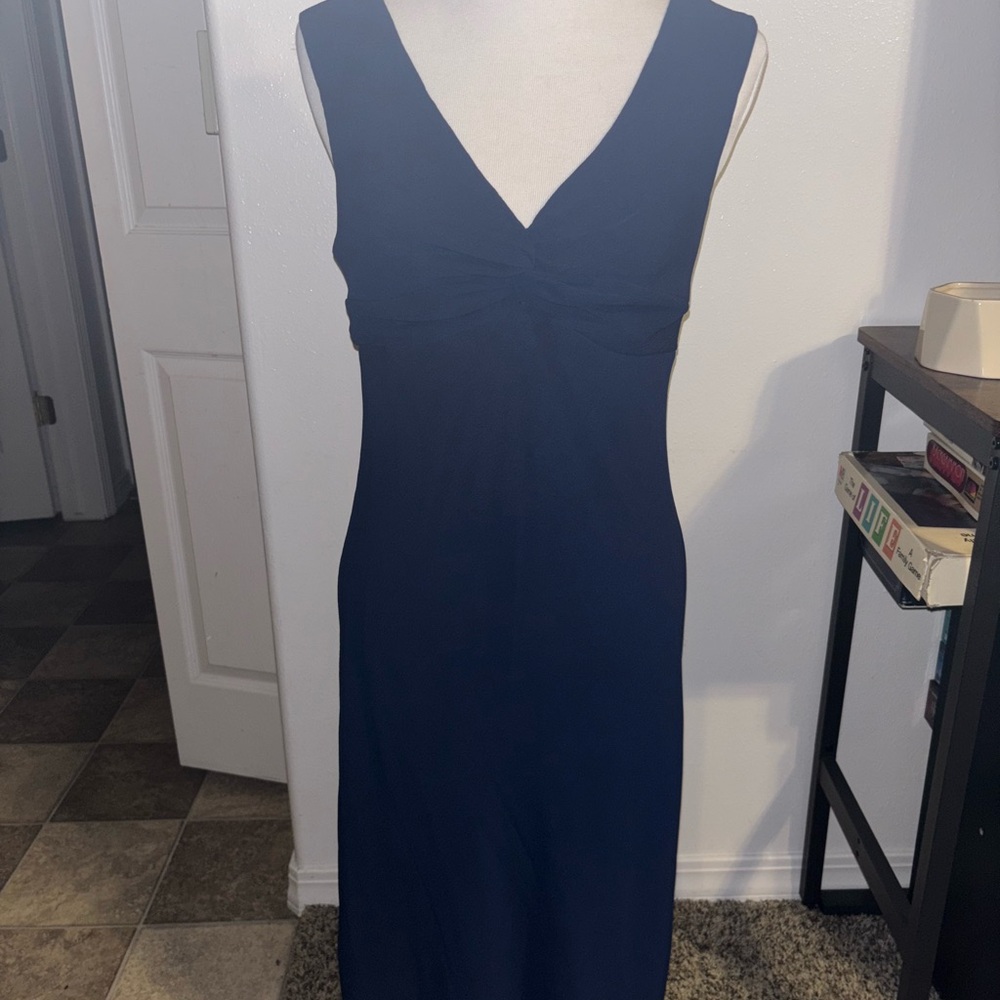 Elegant Navy Blue Sleeveless Dress